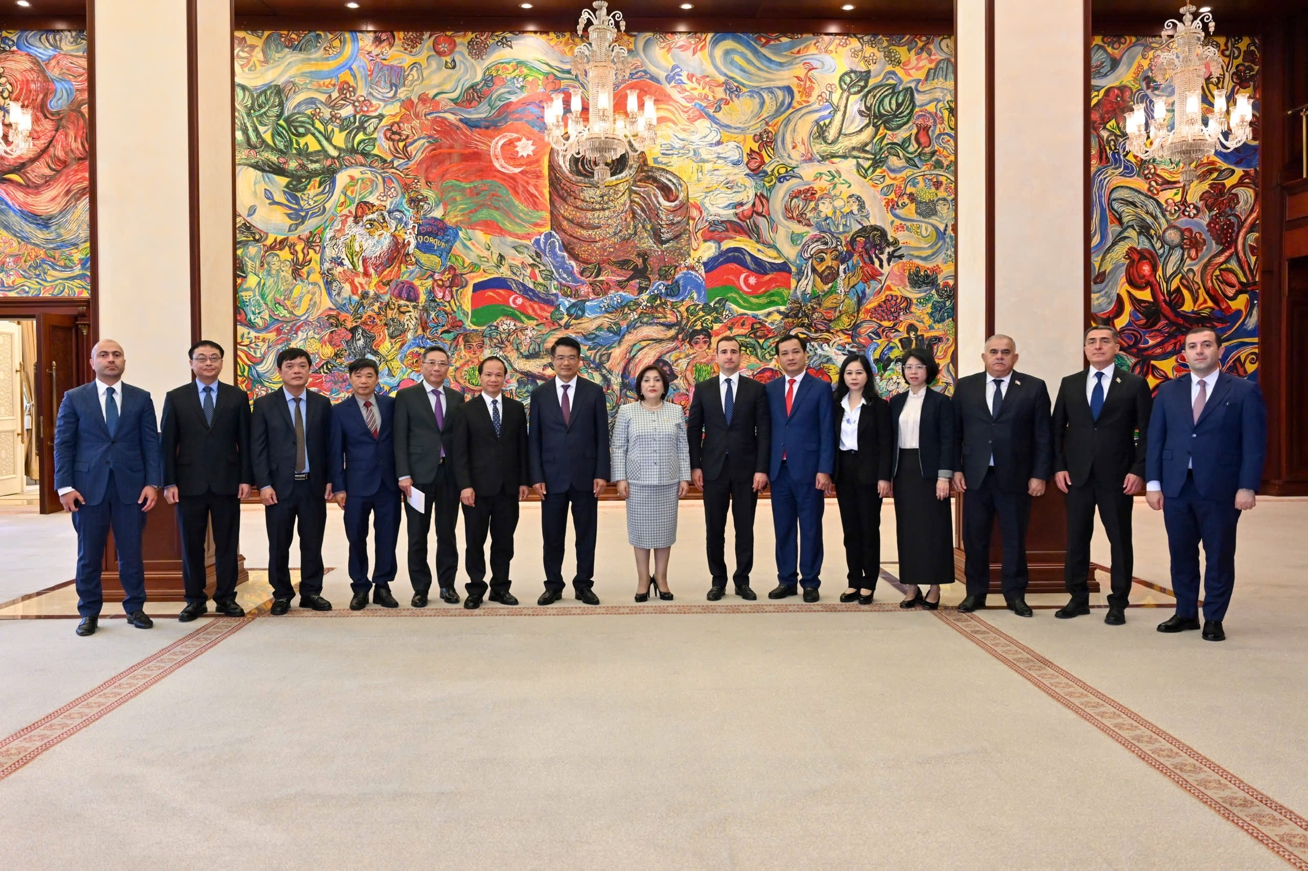 Viện trưởng VKSND tối cao Việt Nam hội kiến lãnh đạo cấp cao nước Cộng hòa Azerbaijan