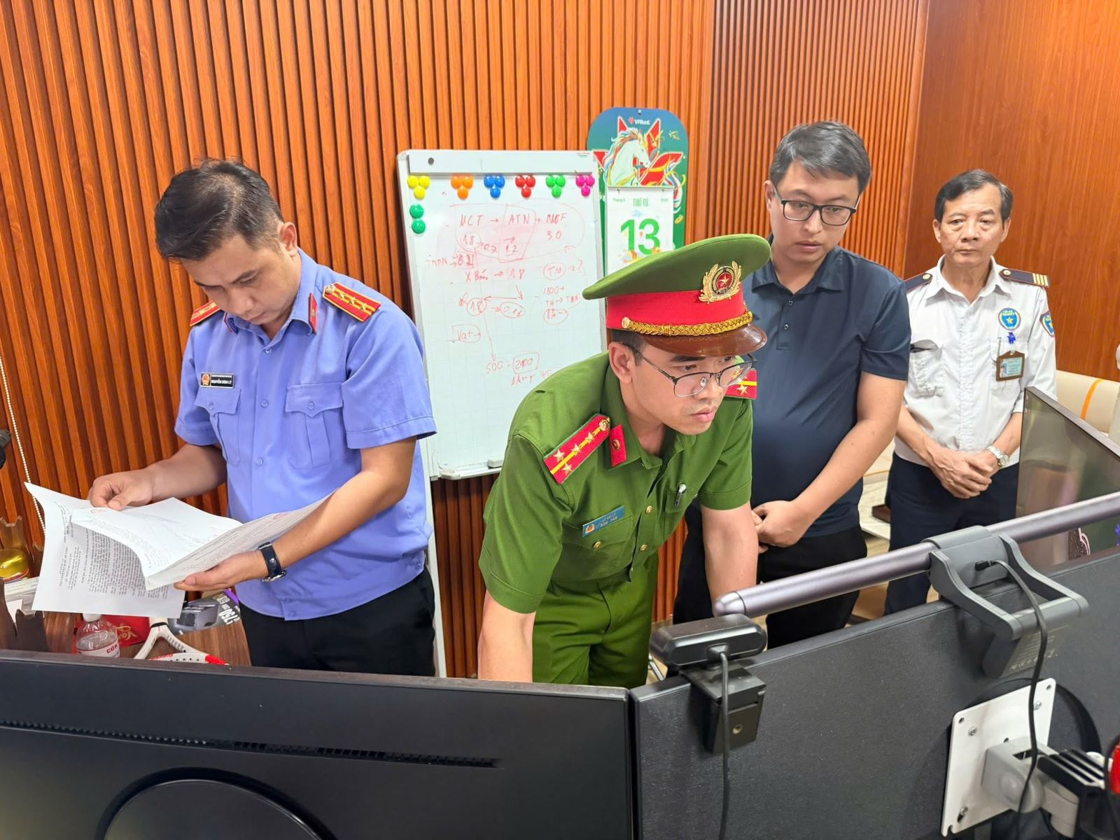 Khởi tố vụ án đầu tiên trên cả nước về xâm phạm quyền đối với phần mềm máy tính
