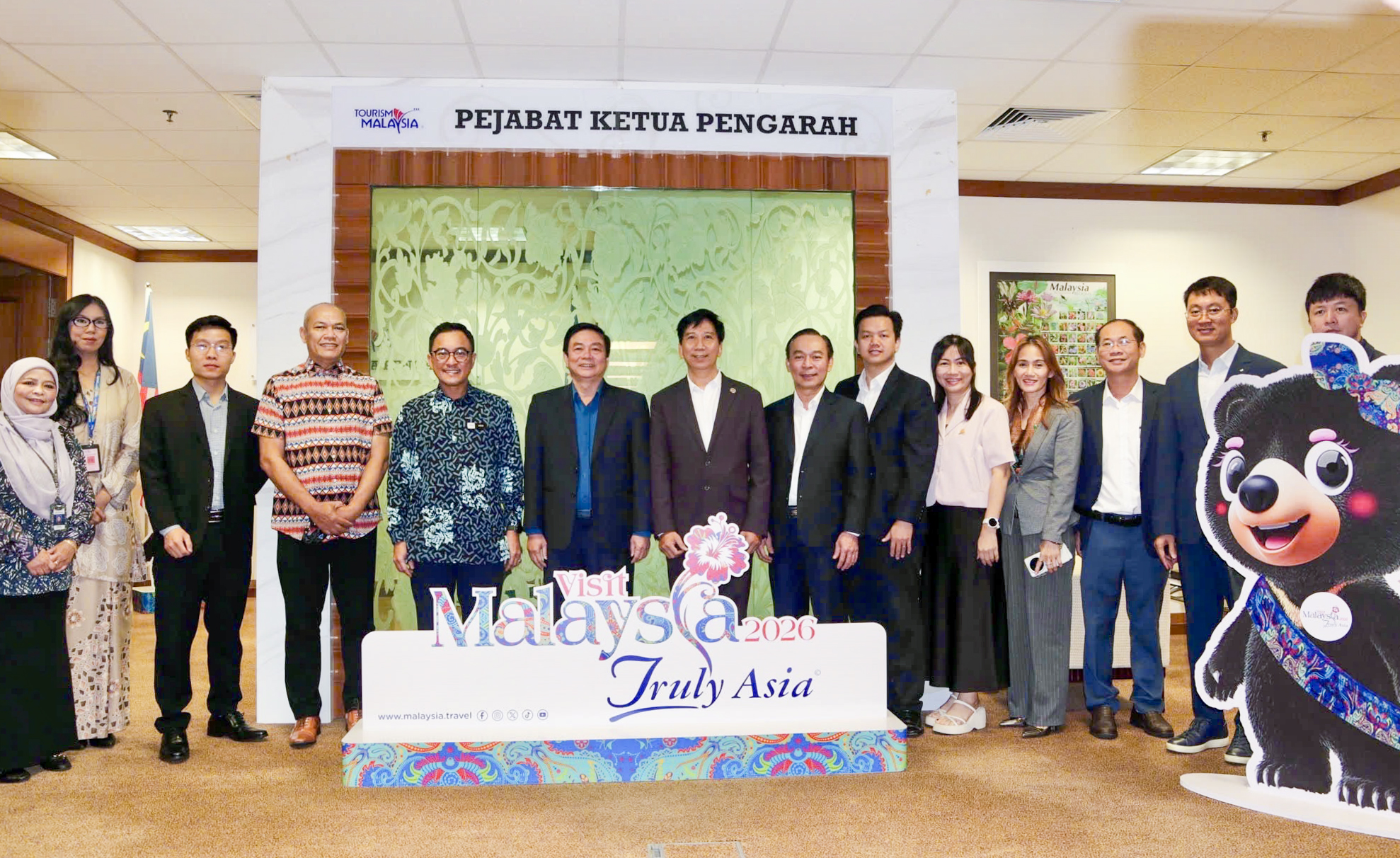 Công ty Yến sào Khánh Hòa đồng hành cùng đoàn công tác tỉnh Khánh Hòa xúc tiến du lịch tại Malaysia