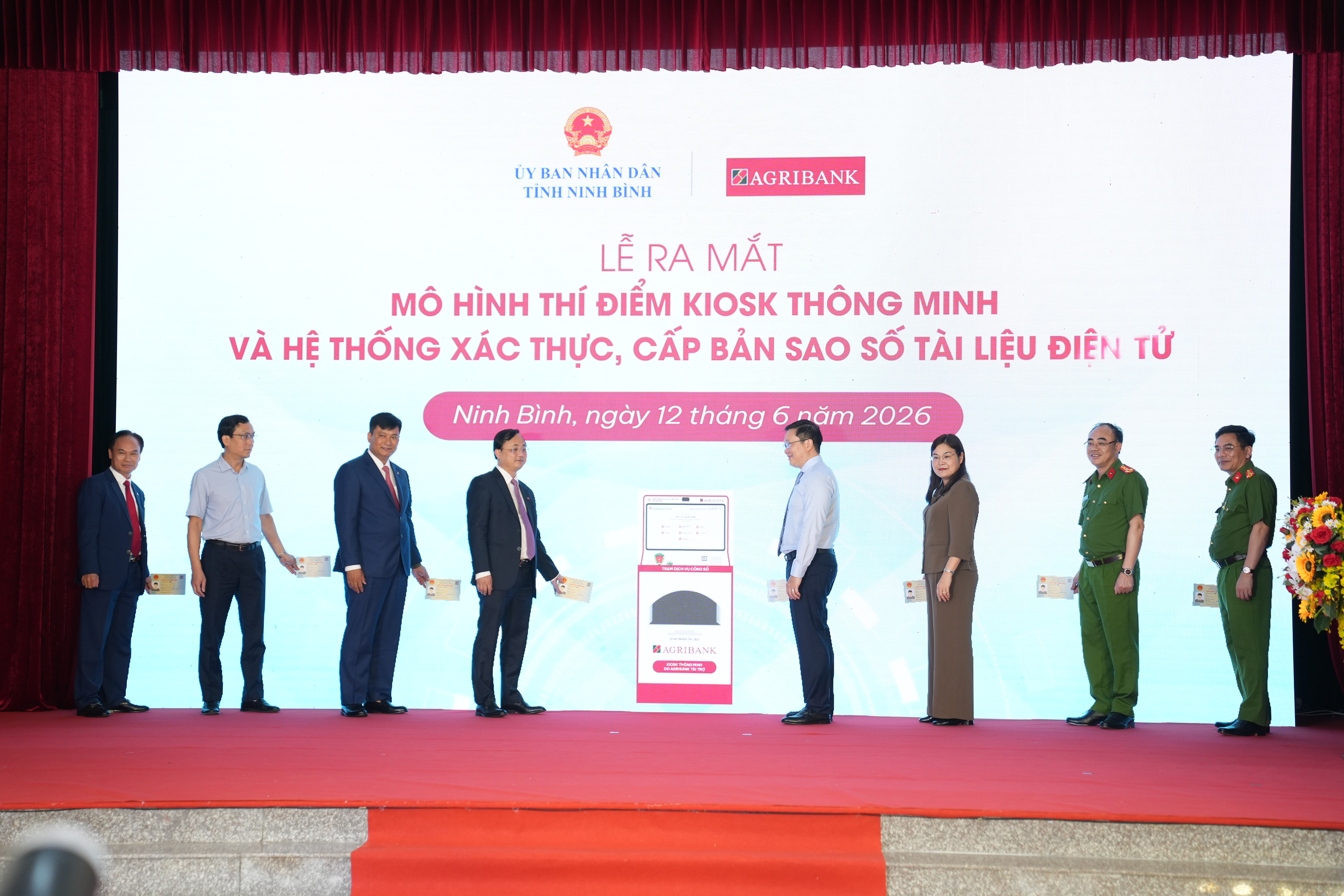 Ra mắt Kiosk thông minh, đưa dịch vụ công số đến gần người dân