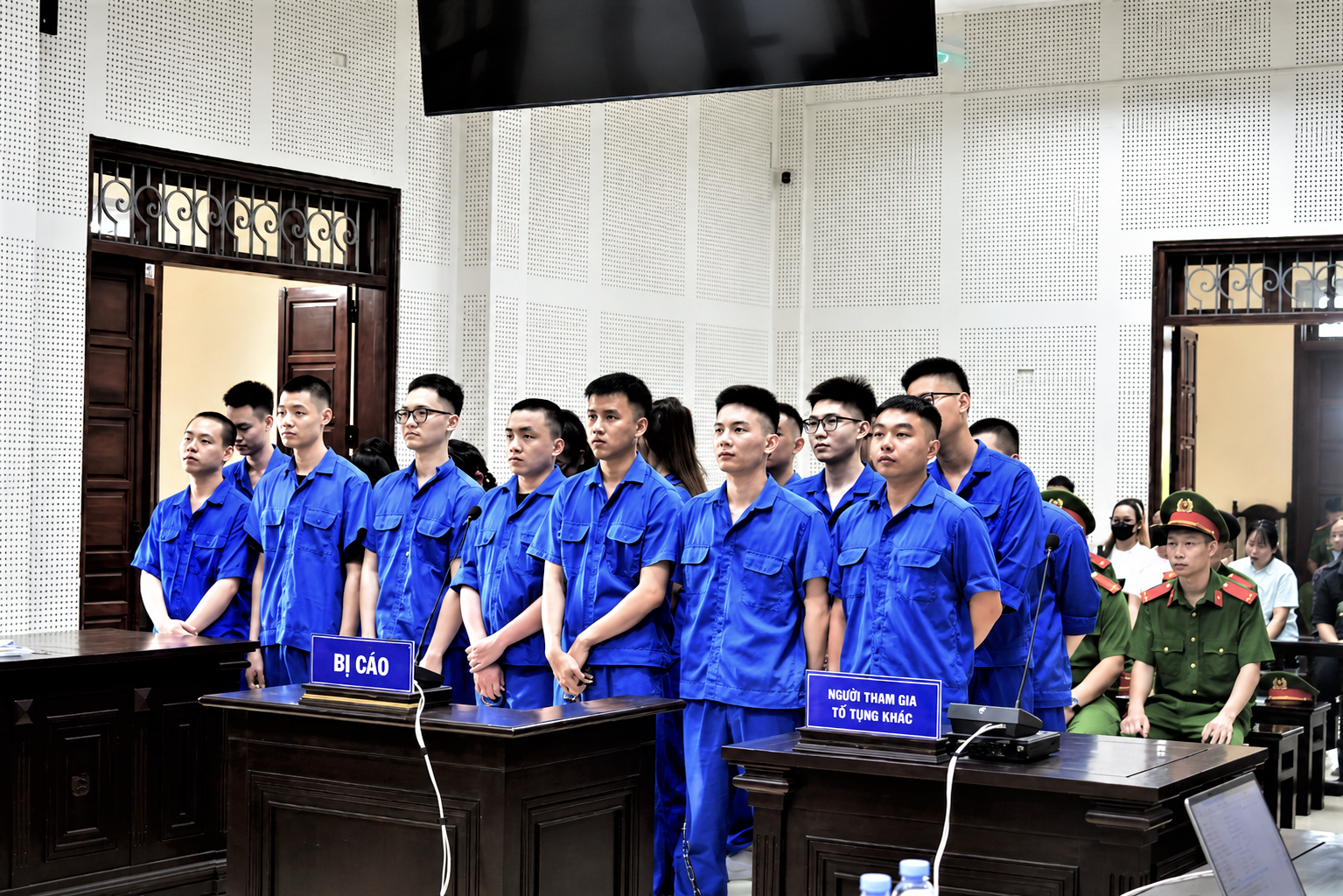 Tử hình hai bị cáo trong đường dây mua bán hơn 400kg cần sa qua Telegram