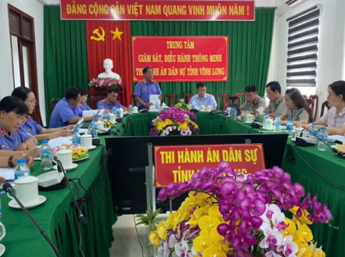 VKSND tỉnh Vĩnh Long trực tiếp kiểm sát tại Thi hành án dân sự