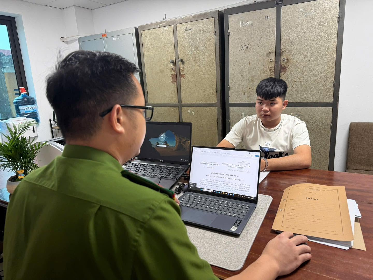 Phê chuẩn khởi tố đối tượng dùng dao phay tấn công vợ và mẹ vợ