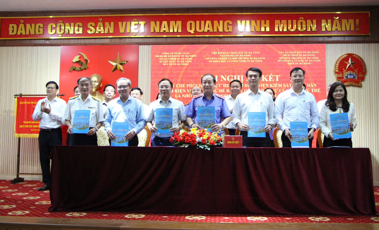 Ký kết quy chế phối hợp liên ngành bảo vệ người yếu thế và lợi ích công