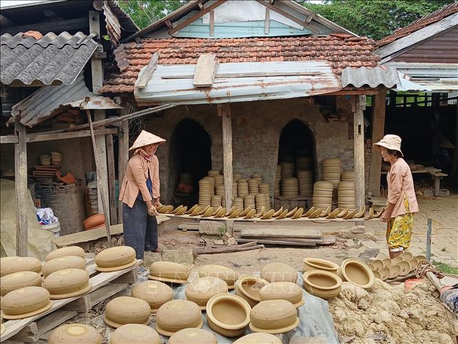Làng nghề truyền thống trăm năm gia tăng trải nghiệm để thu hút du khách