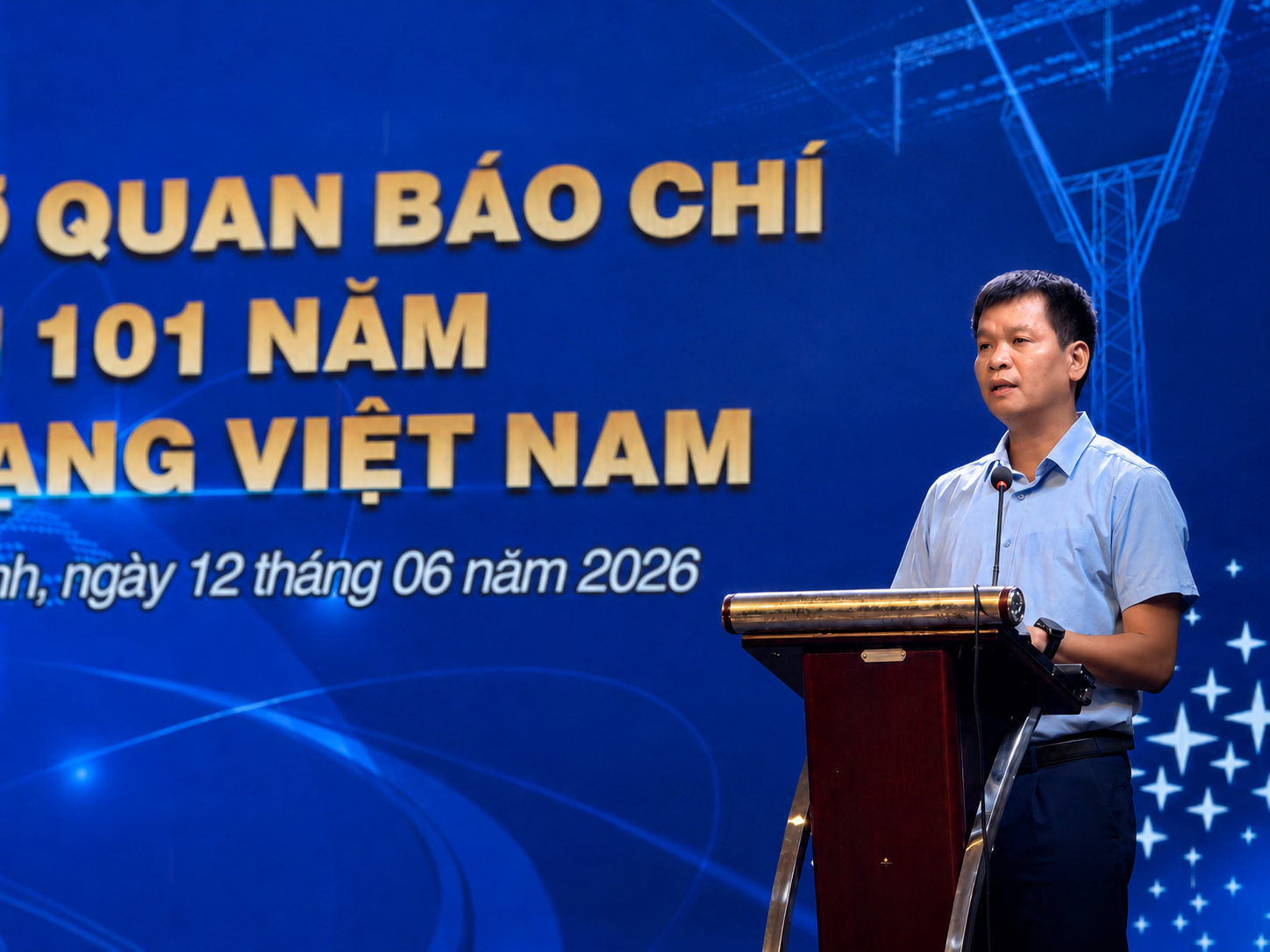 Báo chí luôn đồng hành hỗ trợ Công ty Nhiệt điện Uông Bí phát triển