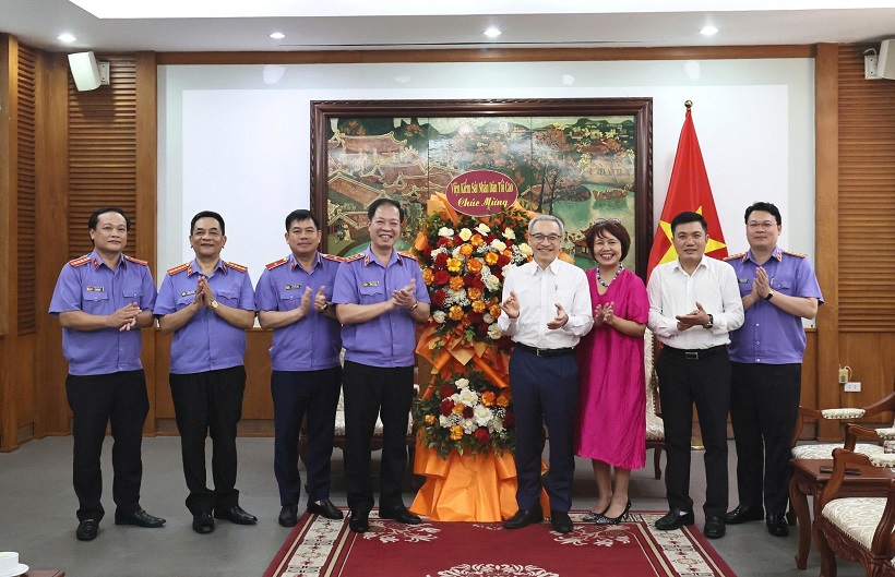 Lãnh đạo VKSND tối cao chúc mừng Ngày báo chí cách mạng Việt Nam