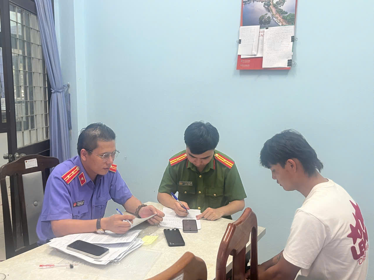 VKSND khu vực 12, TP Đà Nẵng phối hợp đấu tranh, vận động đối tượng trộm cắp tài sản ra đầu thú