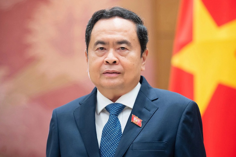 Chủ tịch Quốc hội gửi lẵng hoa chúc mừng Báo Bảo vệ pháp luật nhân Kỷ niệm 101 năm Ngày Báo chí cách mạng Việt Nam