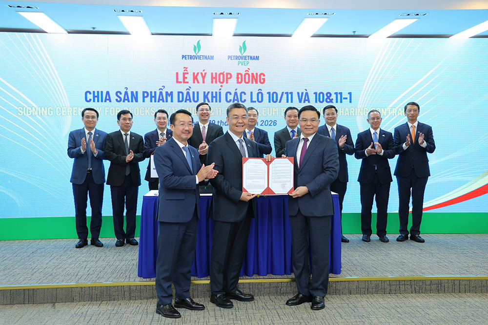 Petrovietnam ký hợp đồng chia sản phẩm dầu khí và mua bán khí mỏ Sư Tử Trắng giai đoạn 2B