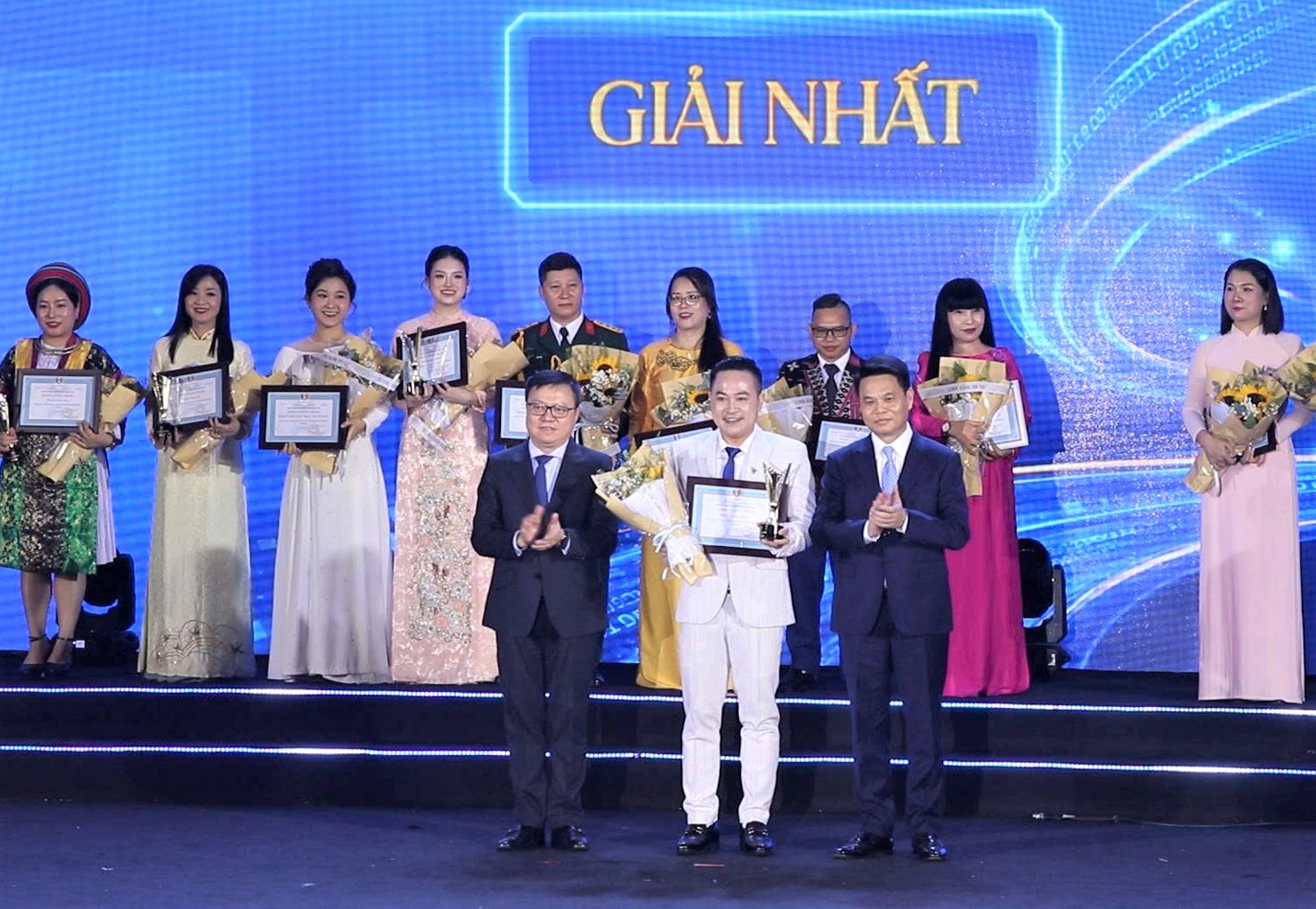 Tiếng hát Người làm báo 2026 lan tỏa tình yêu nghề và tinh thần đoàn kết