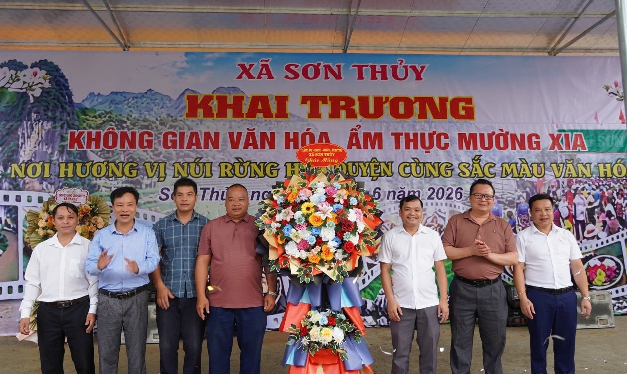 Chợ phiên Mường Xia khoác diện mạo mới với không gian văn hóa ẩm thực