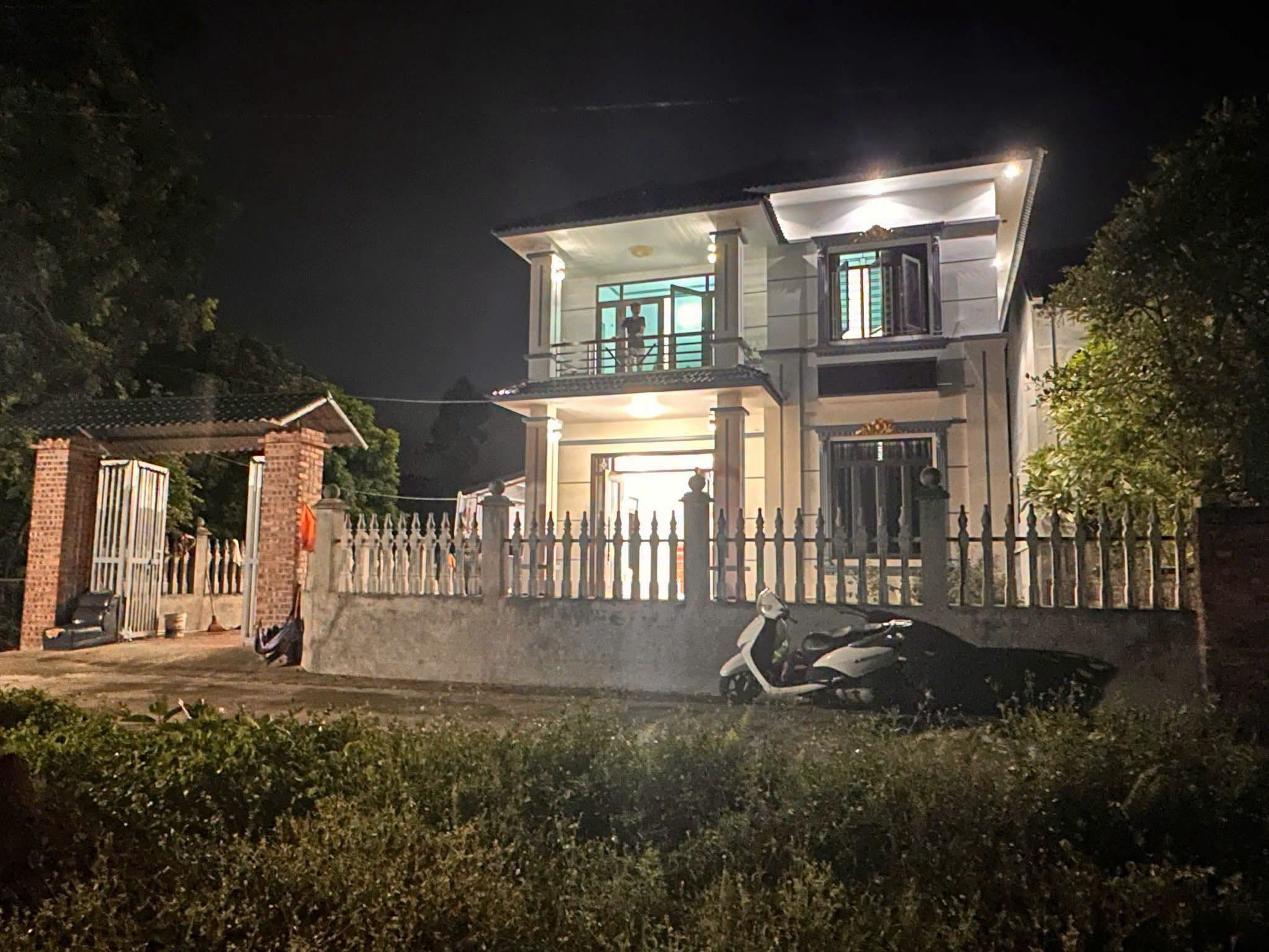 Mâu thuẫn tình cảm, đối tượng ra tay sát hại 3 mẹ con rồi tự sát