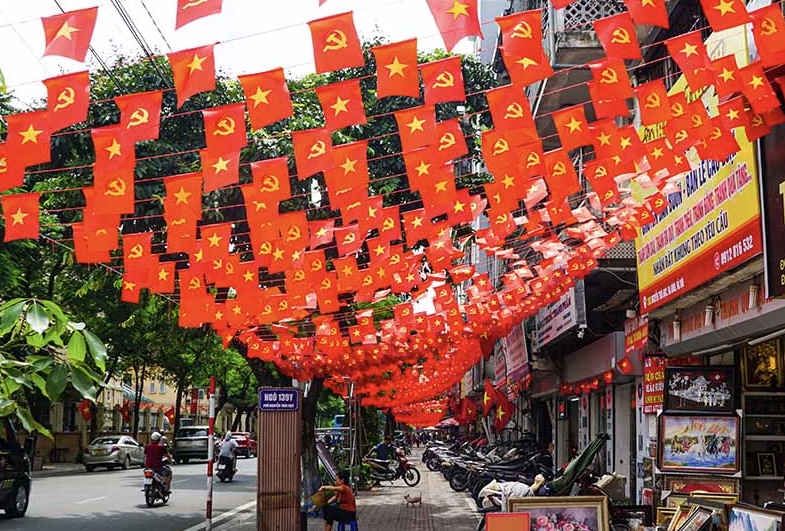 Hướng dẫn một số nội dung về sắp xếp, thành lập tổ chức đảng ở thôn, tổ dân phố