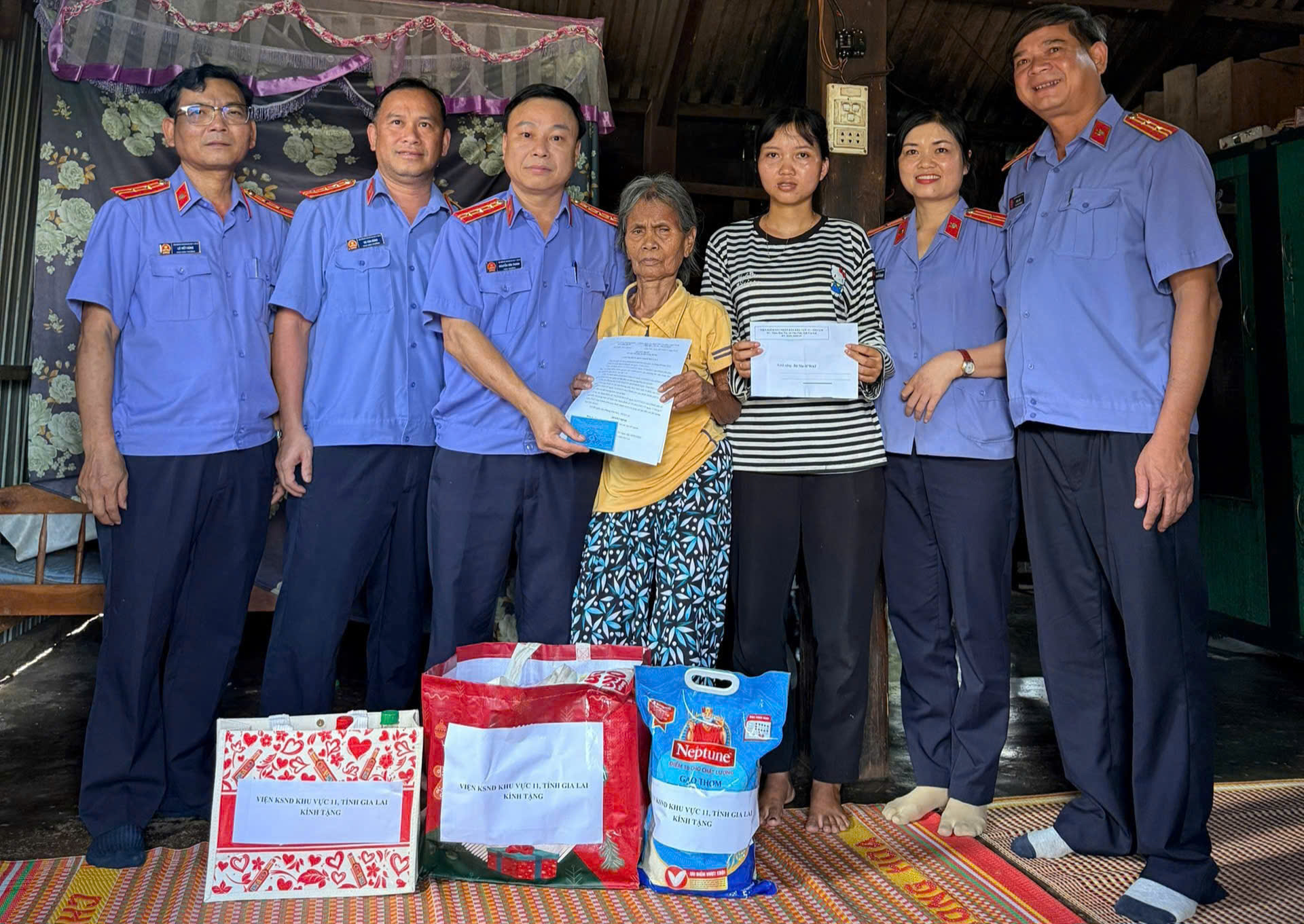 Viện kiểm sát vào cuộc, cụ bà 76 tuổi được hưởng chế độ bảo trợ xã hội