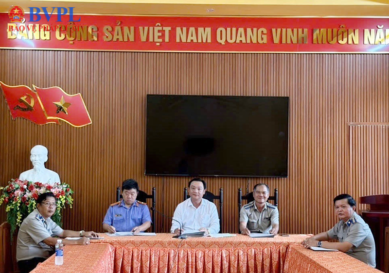 VKSND Khu vực 3 tỉnh An Giang kiểm sát việc xét miễn nghĩa vụ thi hành án nộp ngân sách nhà nước