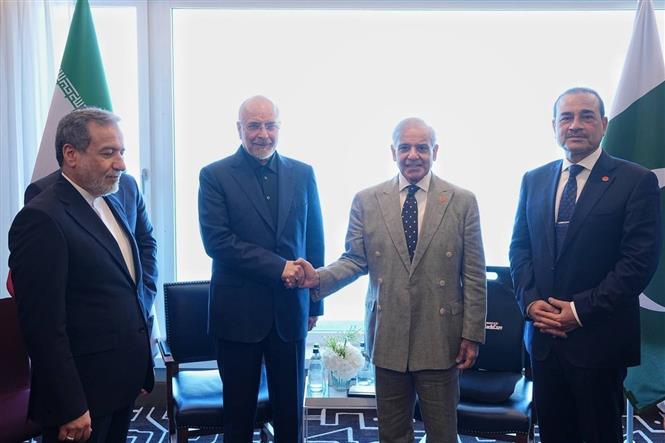 Hàng loạt cơ chế mới được thiết lập sau vòng đàm phán trực tiếp Mỹ-Iran đầu tiên ở Thụy Sĩ