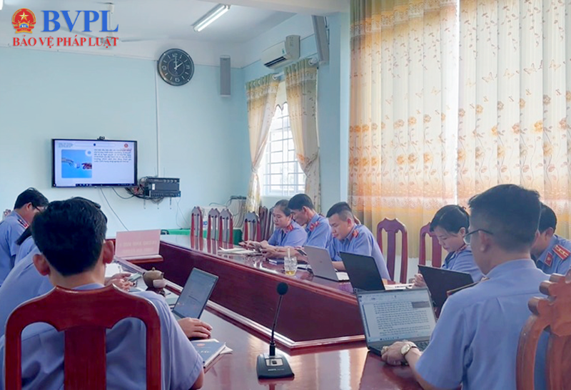 Chi bộ VKSND Khu vực 6 tỉnh An Giang sinh hoạt chuyên đề về kỹ năng số