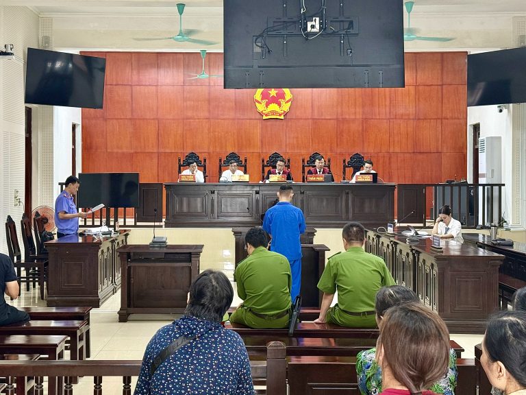 Xét xử sơ thẩm vụ án giết người, cướp tài sản đặc biệt nghiêm trọng tại Quảng Ninh