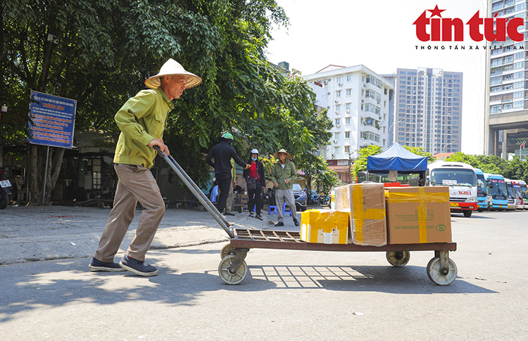 Thời tiết ngày 24 6 Nắng nóng gay gắt ở Bắc Bộ, Trung Bộ; có nơi trên 40 độ C