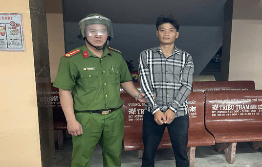 Bắt giữ đối tượng truy nã về tội “sử dụng trái phép chất ma túy”