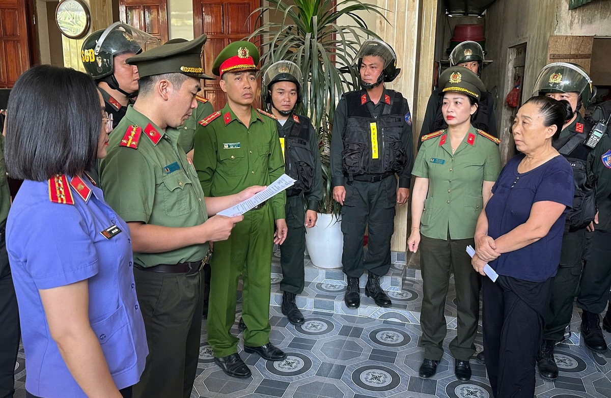 Phê chuẩn khởi tố đối tượng kích động người dân có hành vi chống đối