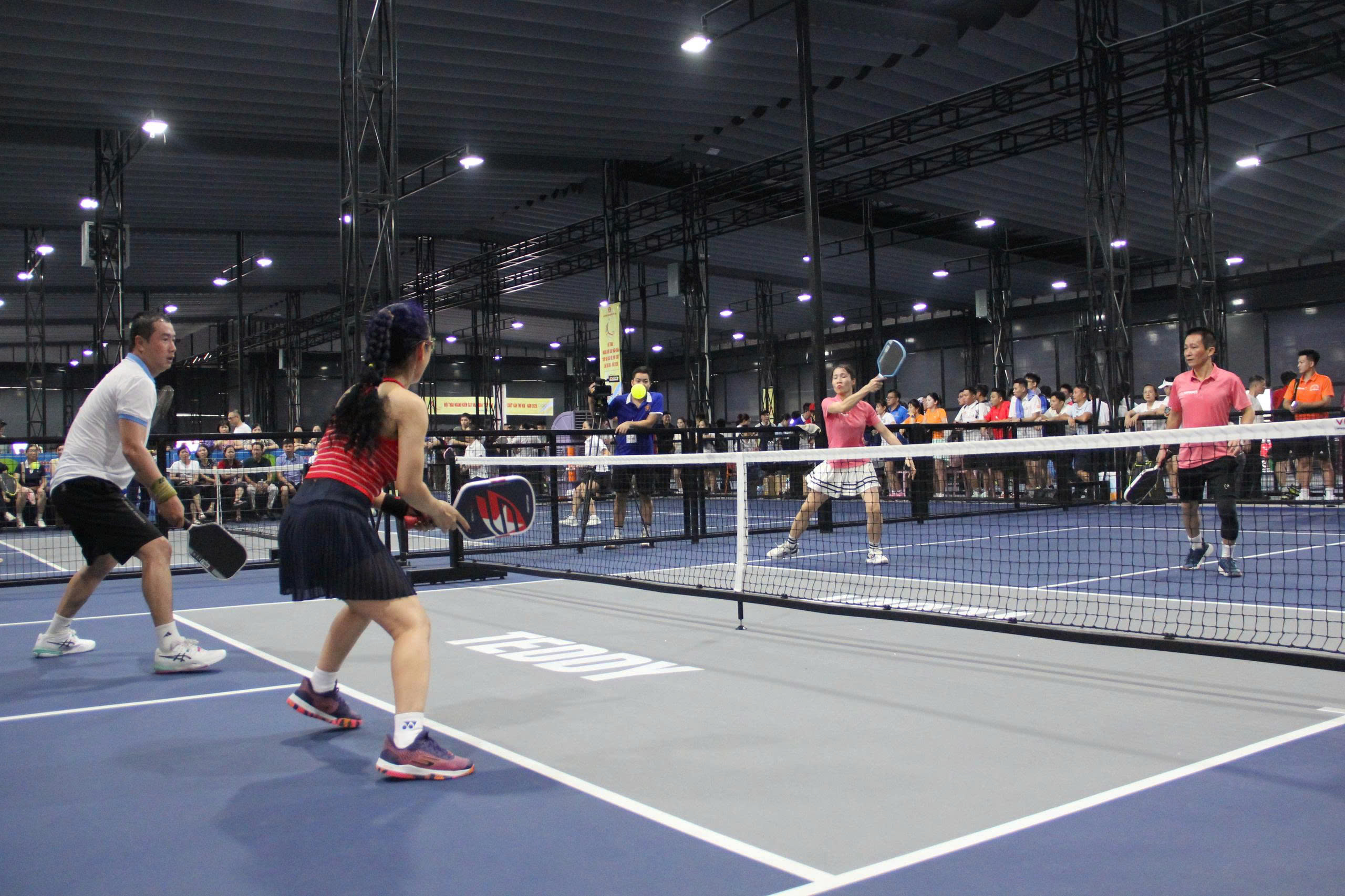 Hào hứng, thu hút ngay ngày thi đấu đầu tiên môn Pickleball