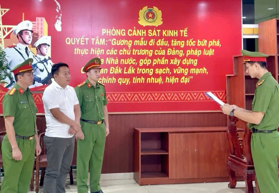Khởi tố giám đốc công ty lừa đảo hơn 3,3 tỉ đồng và 9 thửa đất ở Đắk Lắk