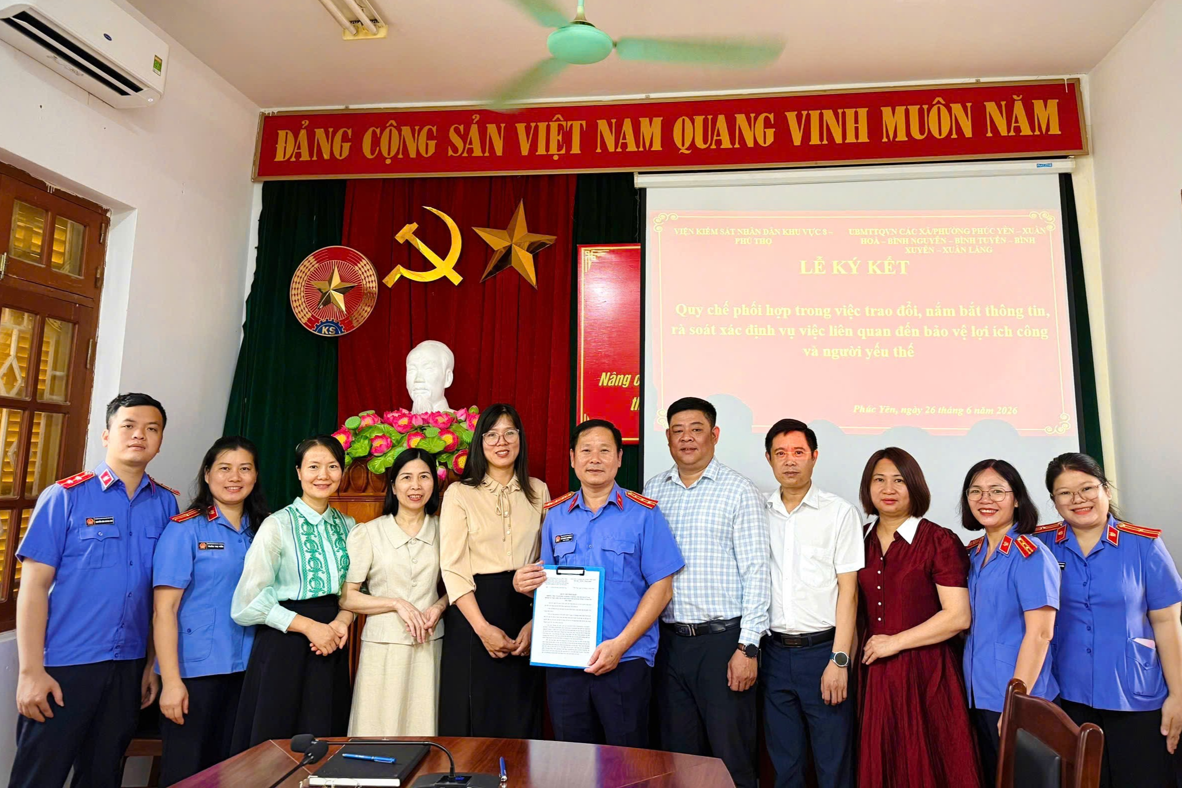 VKSND khu vực 8, tỉnh Phú Thọ ký Quy chế phối hợp liên quan đến bảo vệ lợi ích công và người yếu thế