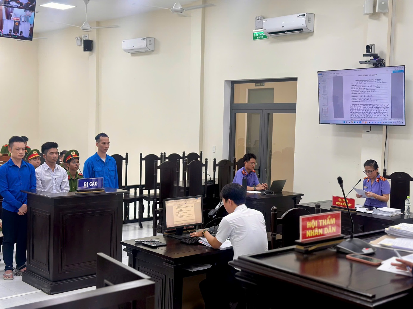 VKSND khu vực 10, TP Đà Nẵng phối hợp tổ chức phiên toà số hóa hồ sơ