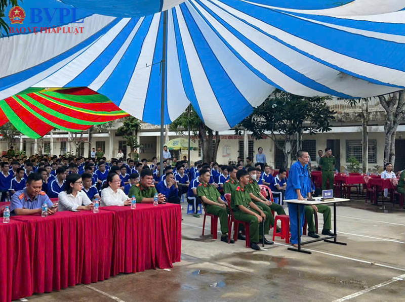 VKSND Khu vực 13 TP Cần Thơ phối hợp tổ chức phiên tòa rút kinh nghiệm về ma túy