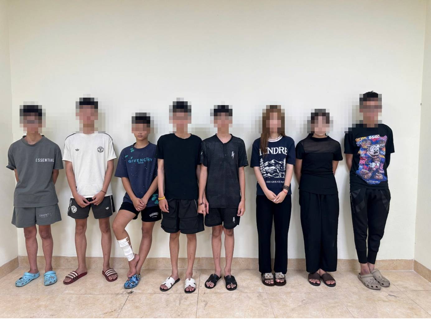 Công an TP Hà Nội điều tra, làm rõ 2 nhóm quái xế gây náo loạn đường phố