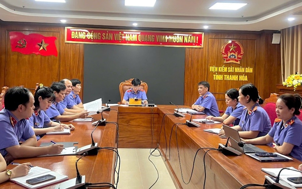 Chi bộ Phòng 1 VKSND tỉnh Thanh Hóa tổ chức sinh hoạt chuyên đề về giáo dục truyền thống cách mạng, truyền thống ngành KSND