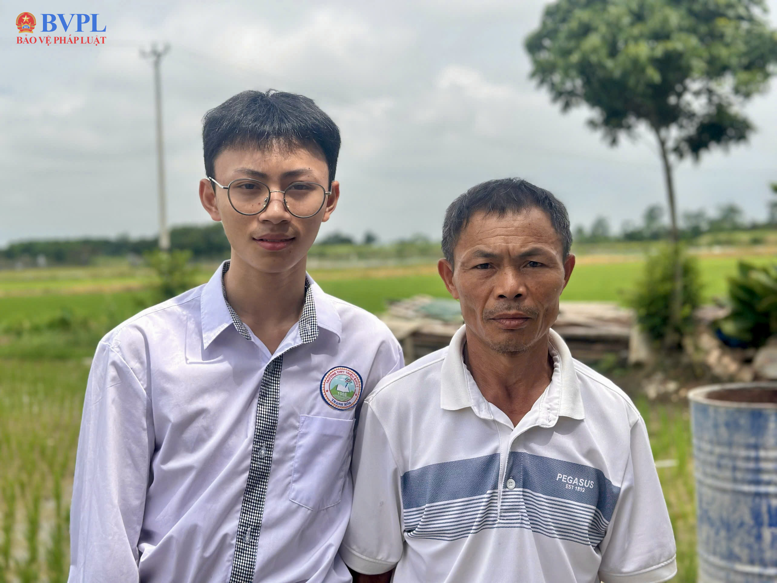 Hành trình đến ngôi vị Thủ khoa của chàng trai sinh ra từ làng