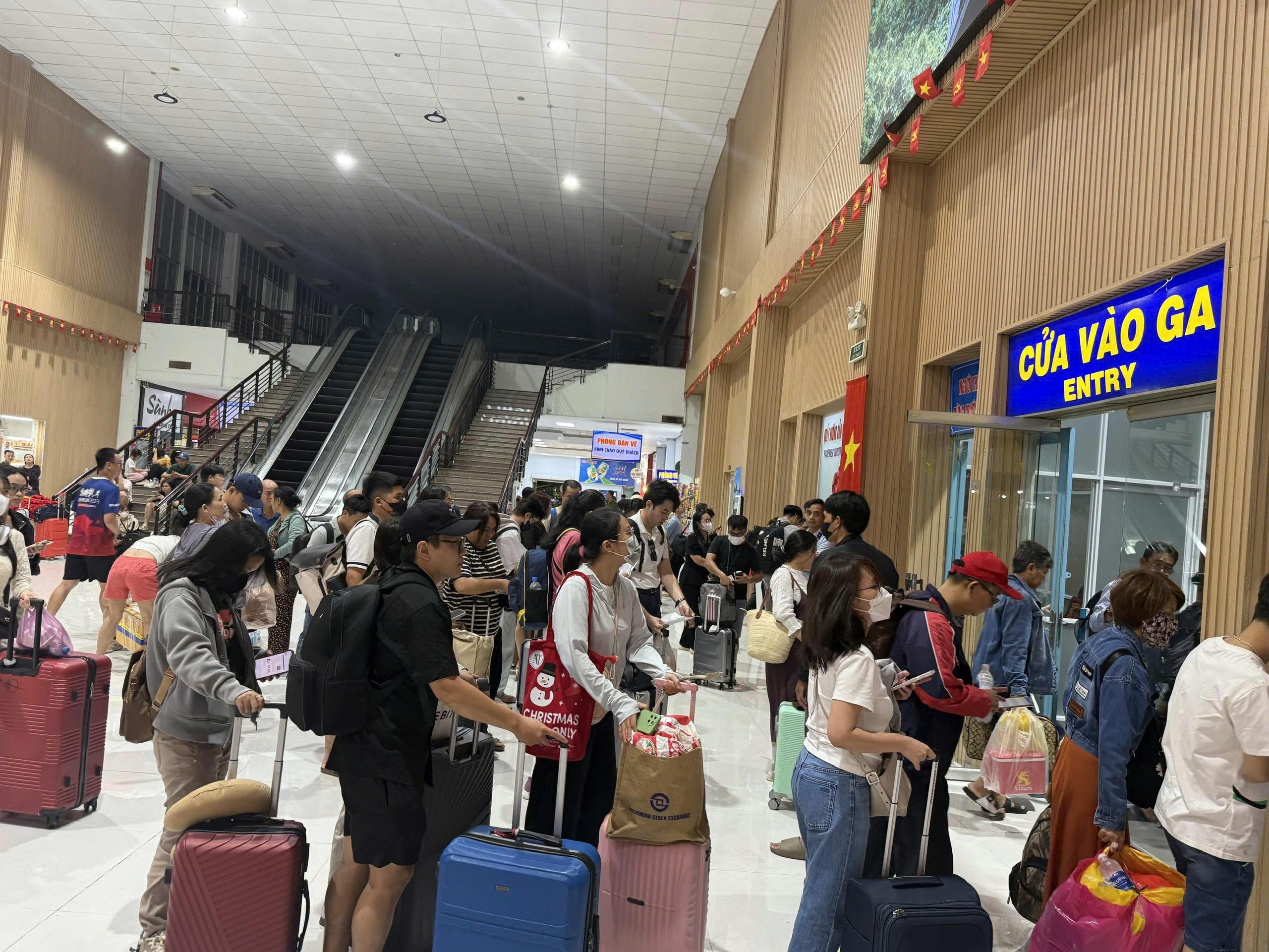 Ngành Đường sắt mở bán vé tàu giai đoạn cuối năm, nhiều ưu đãi cho hành khách