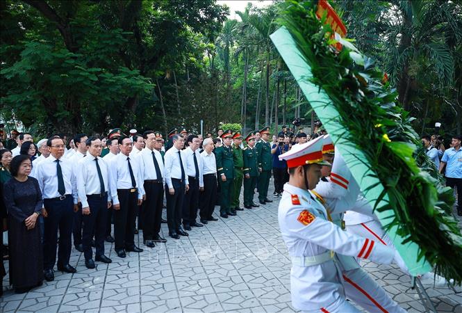 Thủ tướng Lê Minh Hưng Tìm kiếm hài cốt các anh hùng, liệt sĩ bằng tấm lòng tri ân và tinh thần trách nhiệm cao nhất