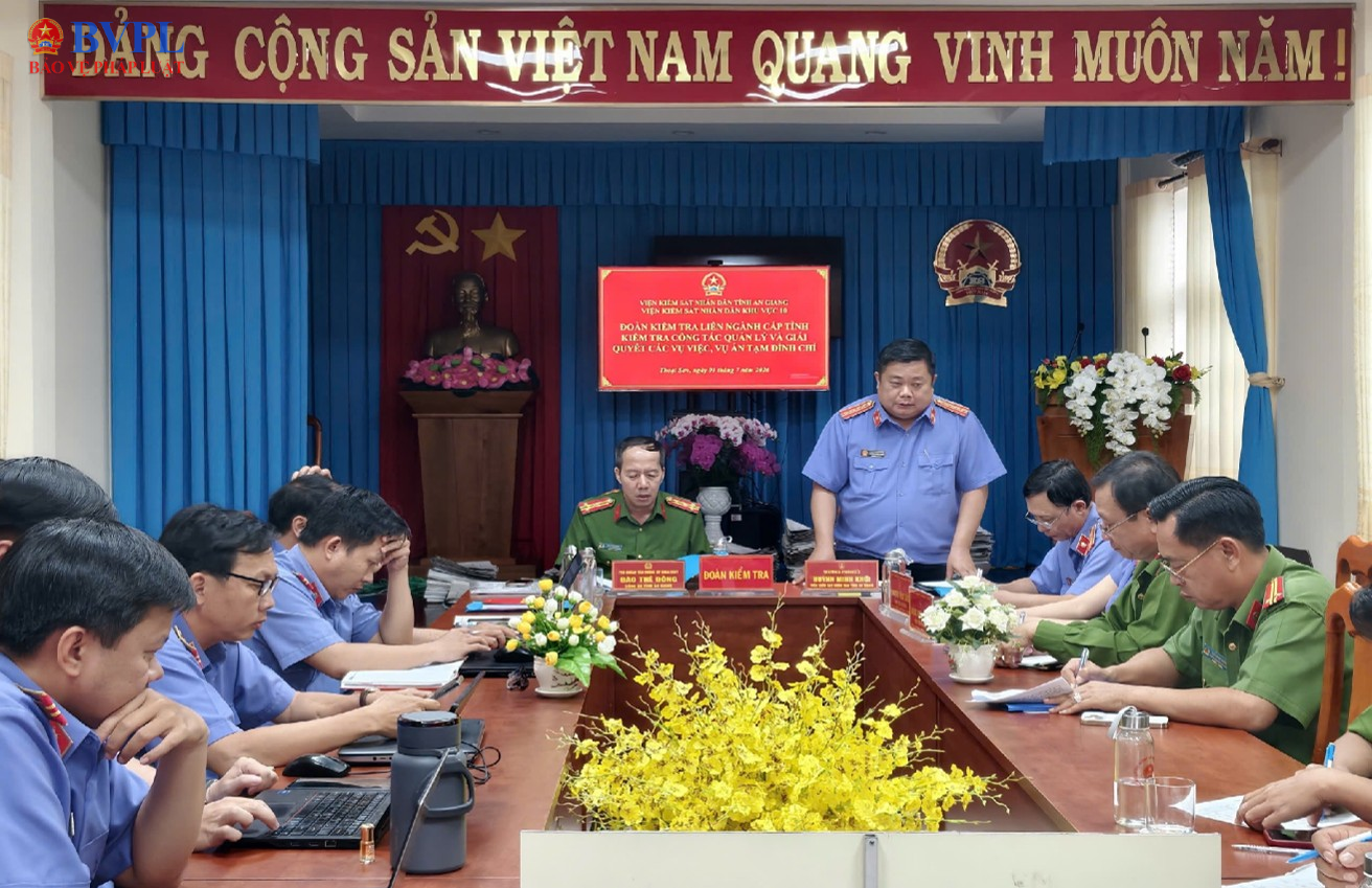 Kiểm tra liên ngành về công tác quản lý các vụ việc, vụ án tạm đình chỉ tại VKSND Khu vực 10 tỉnh An Giang