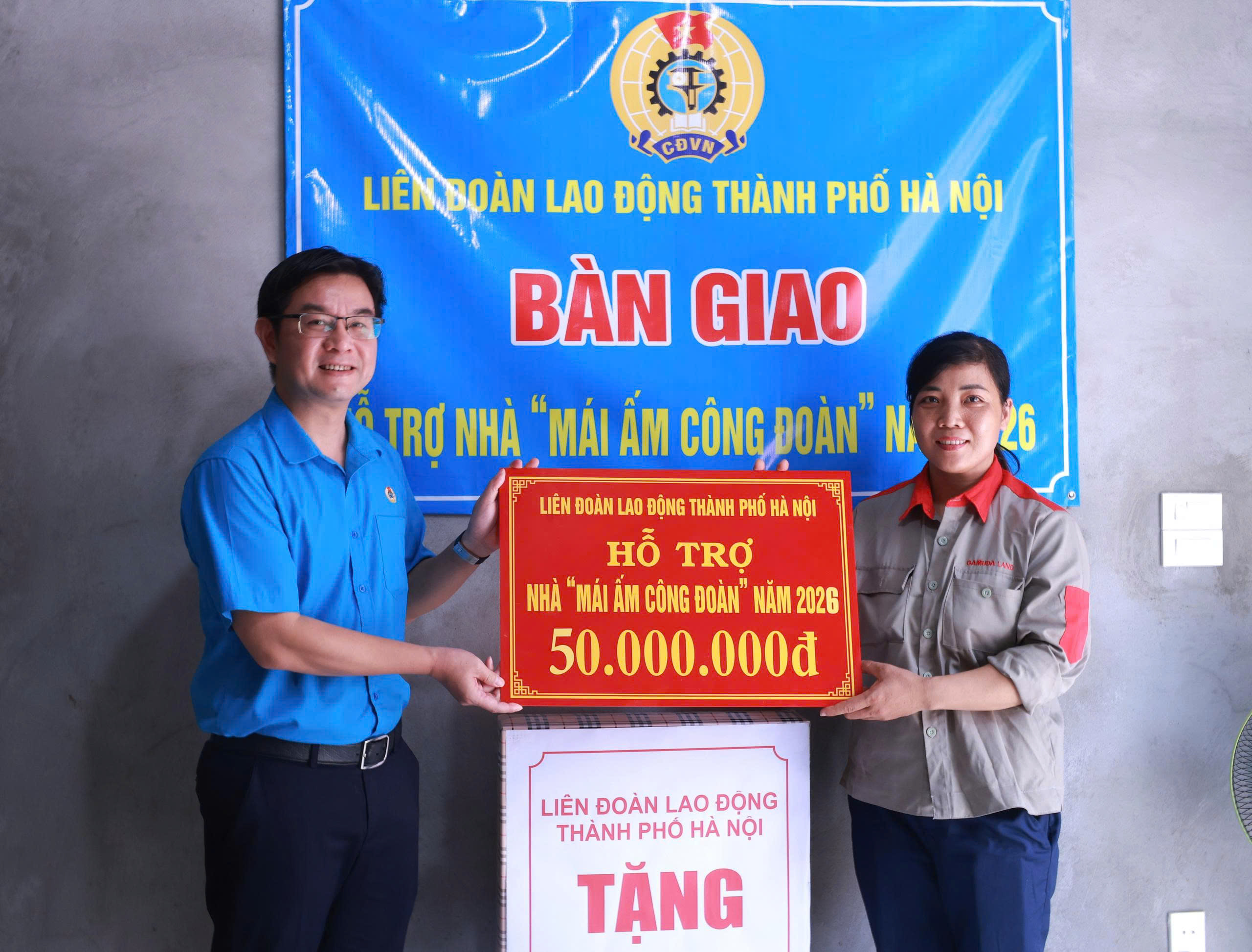 Ấm áp nghĩa tình Công đoàn trong ngôi nhà mới của nữ công nhân khó khăn