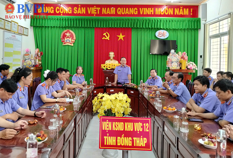 Chi bộ VKSND Khu vực 12 tỉnh Đồng Tháp tổ chức sinh hoạt chuyên đề