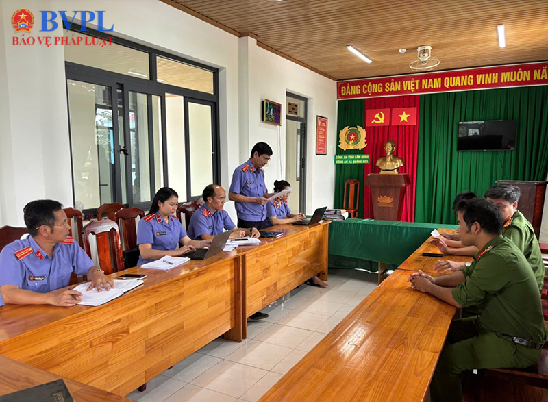 Kiểm sát việc tiếp nhận, giải quyết nguồn tin về tội phạm tại cơ sở