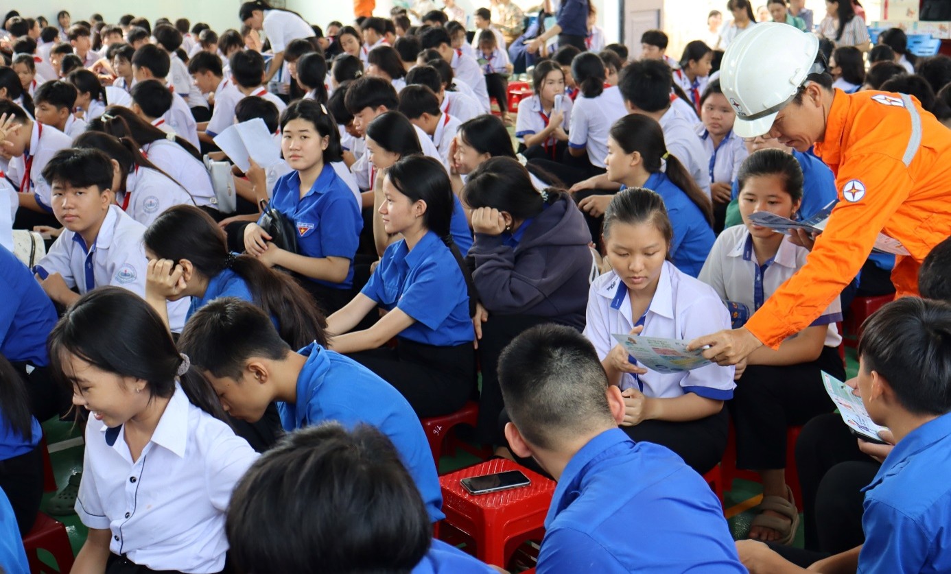 EVNSPC  Bảo đảm cung ứng điện, thúc đẩy tăng trưởng kinh tế khu vực phía Nam