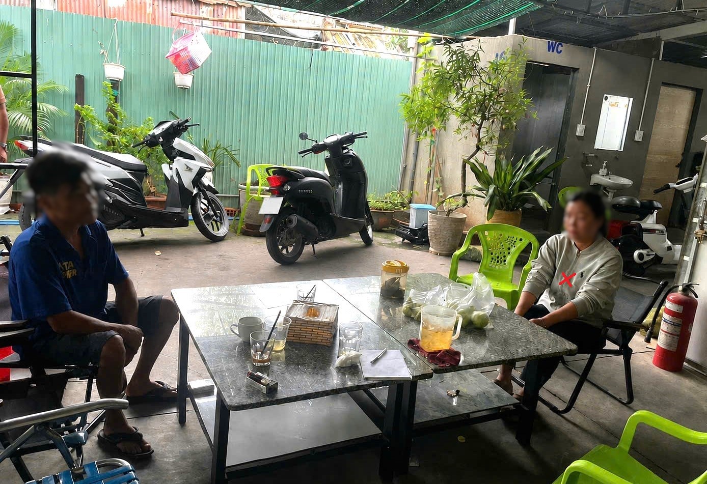 Triệt phá nhiều tụ điểm cá độ bóng đá với số tiền hàng trăm triệu đồng