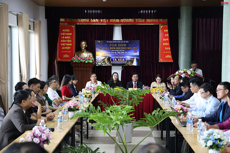 Tà Xùa tăng liên kết, mở rộng không gian phát triển du lịch