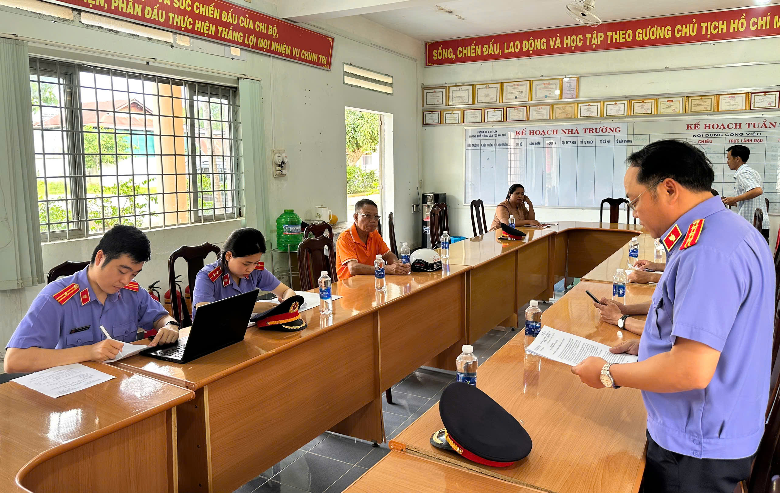 VKSND tỉnh Đắk Lắk khởi kiện 4 vụ án dân sự công ích Kiểm nghiệm hiệu quả thực tiễn của một cơ chế tố tụng mới