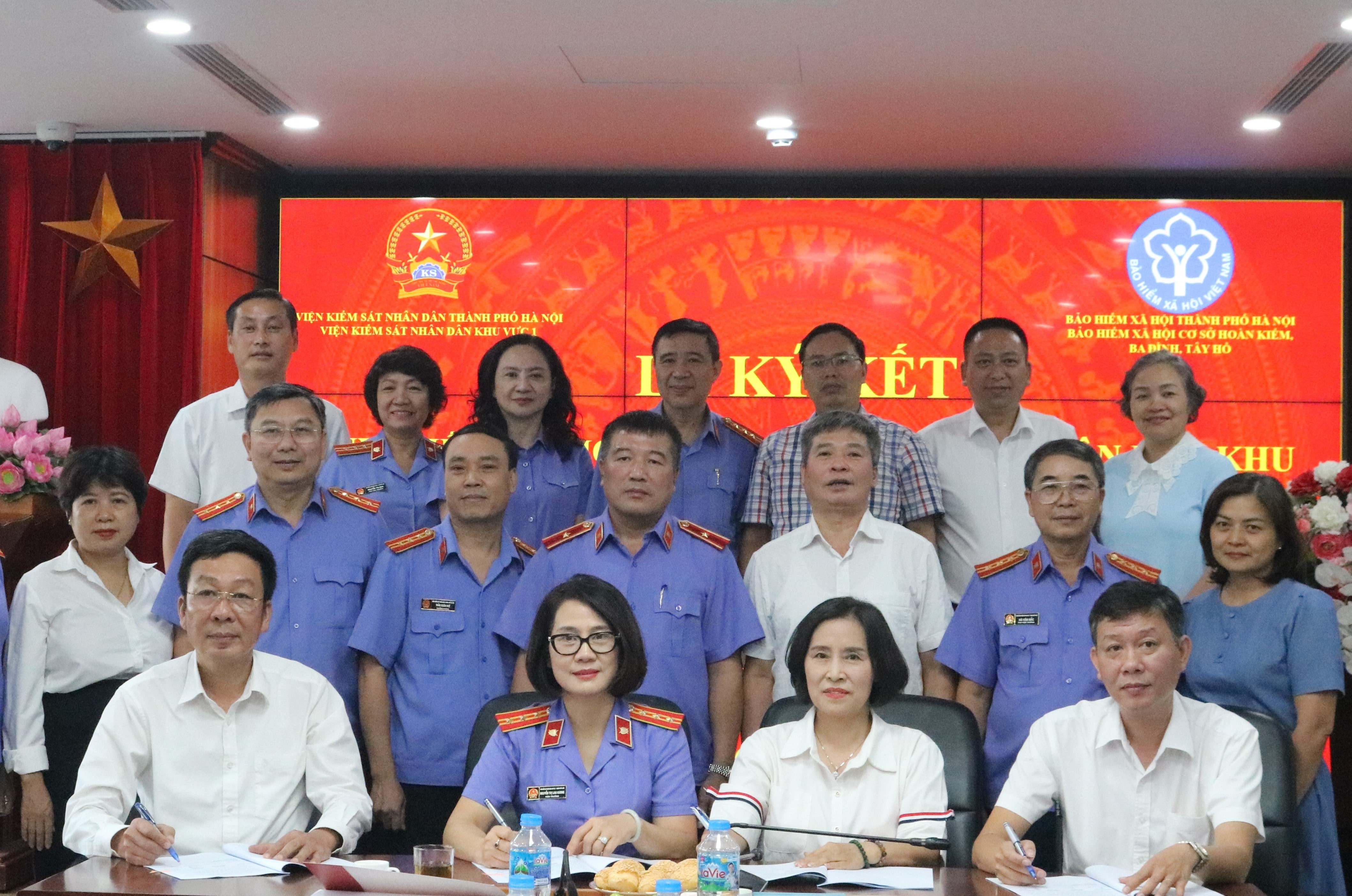VKSND khu vực 1, TP Hà Nội và Bảo hiểm xã hội ký Quy chế phối hợp triển khai Nghị quyết 205