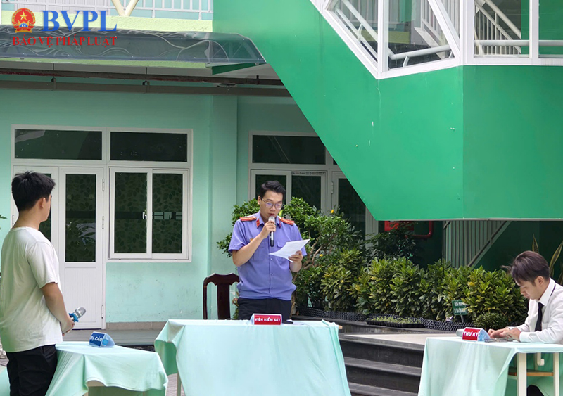 Chi đoàn VKSND Khu vực 5 TP Hồ Chí Minh tổ chức phiên tòa giả định tuyên truyền phòng, chống ma túy