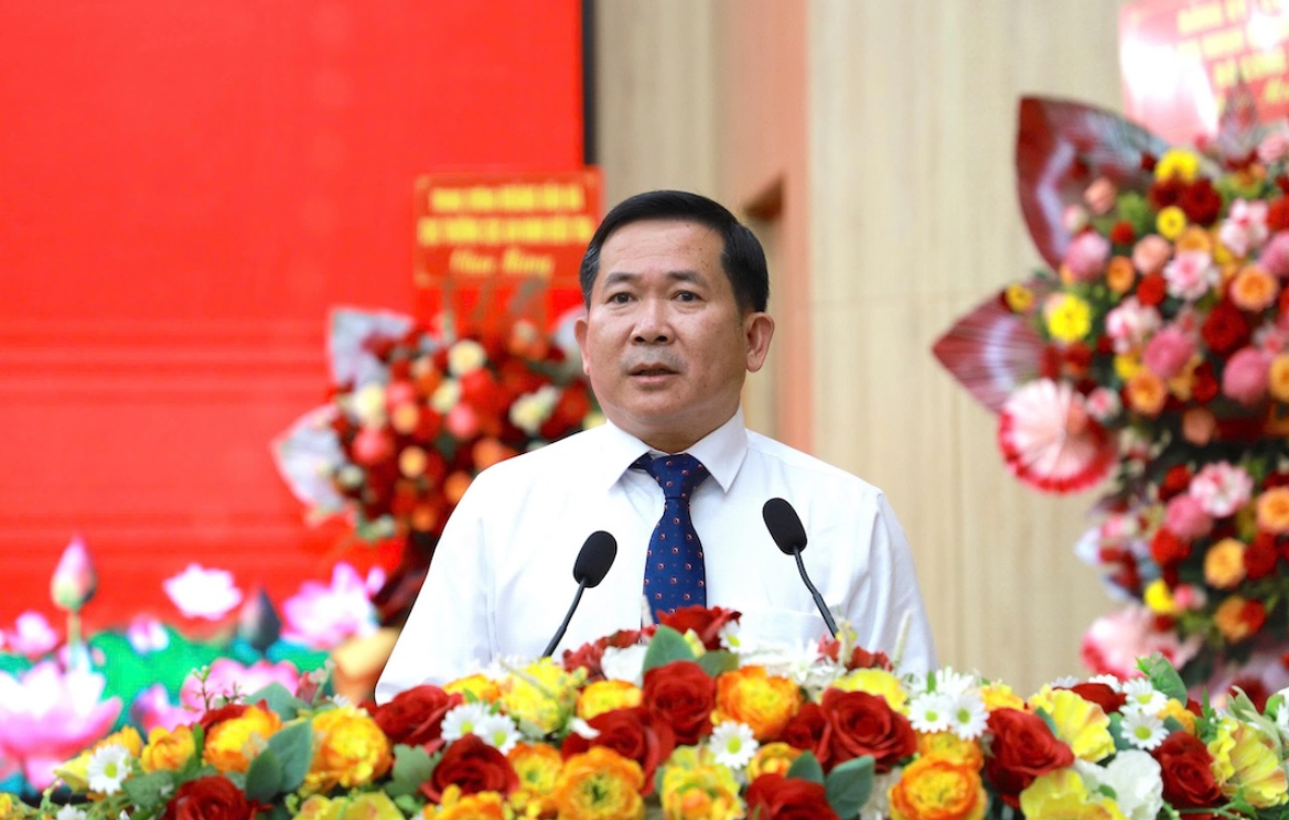 Trung tướng Đinh Văn Nơi nhận nhiệm vụ Phó Bí thư Tỉnh ủy An Giang