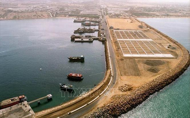 Mỹ thông báo nối lại phong tỏa các cảng của Iran