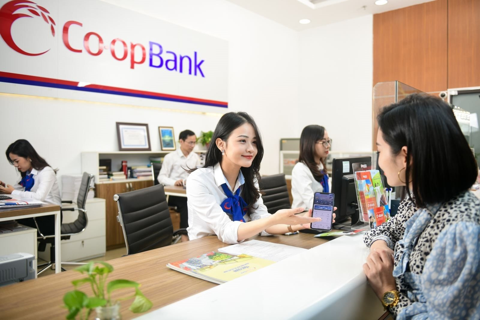 Chính phủ bổ sung 5 000 tỷ đồng vốn điều lệ cho Ngân hàng Hợp tác xã Việt Nam