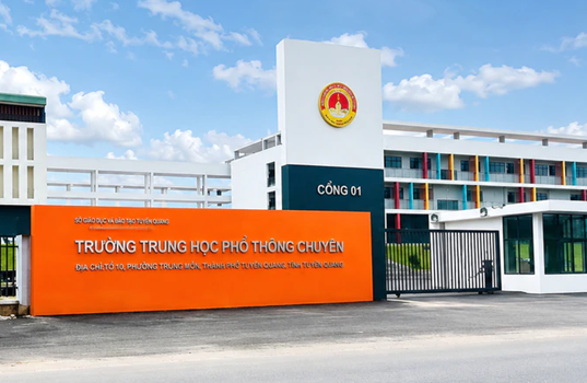 Bộ Giáo dục và Đào tạo lý giải việc hơn 300 thí sinh Trường Chuyên Tuyên Quang được đăng ký xét tuyển đại học
